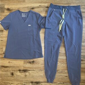 Figs Space Navy Scrub set